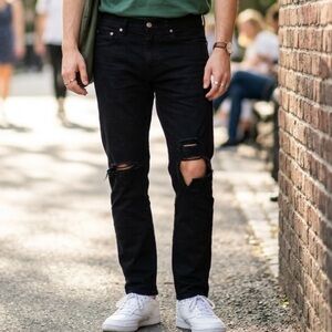 Abercrombie & Fitch Men's Black Ripped Slim Jeans